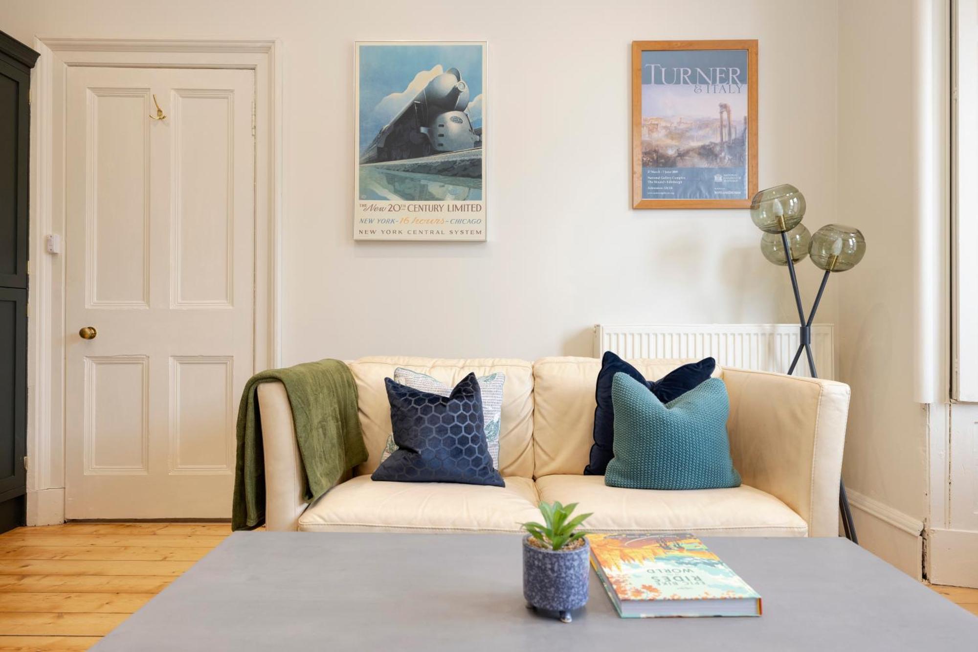 Elegant Stockbridge 2-bedroom - Ground Floor Appartement *