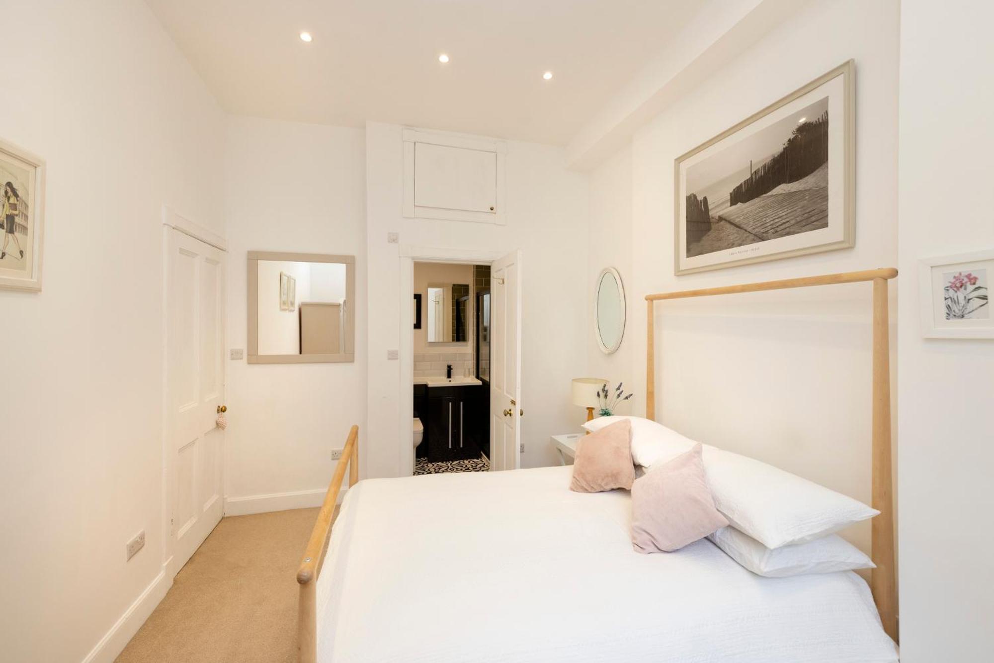 Elegant Stockbridge 2-bedroom - Ground Floor Appartement Edinburgh
